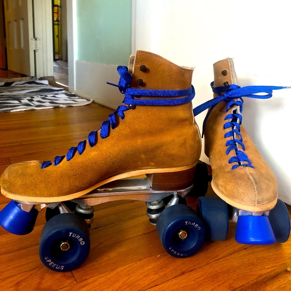 Vintage skates size 8 women’s